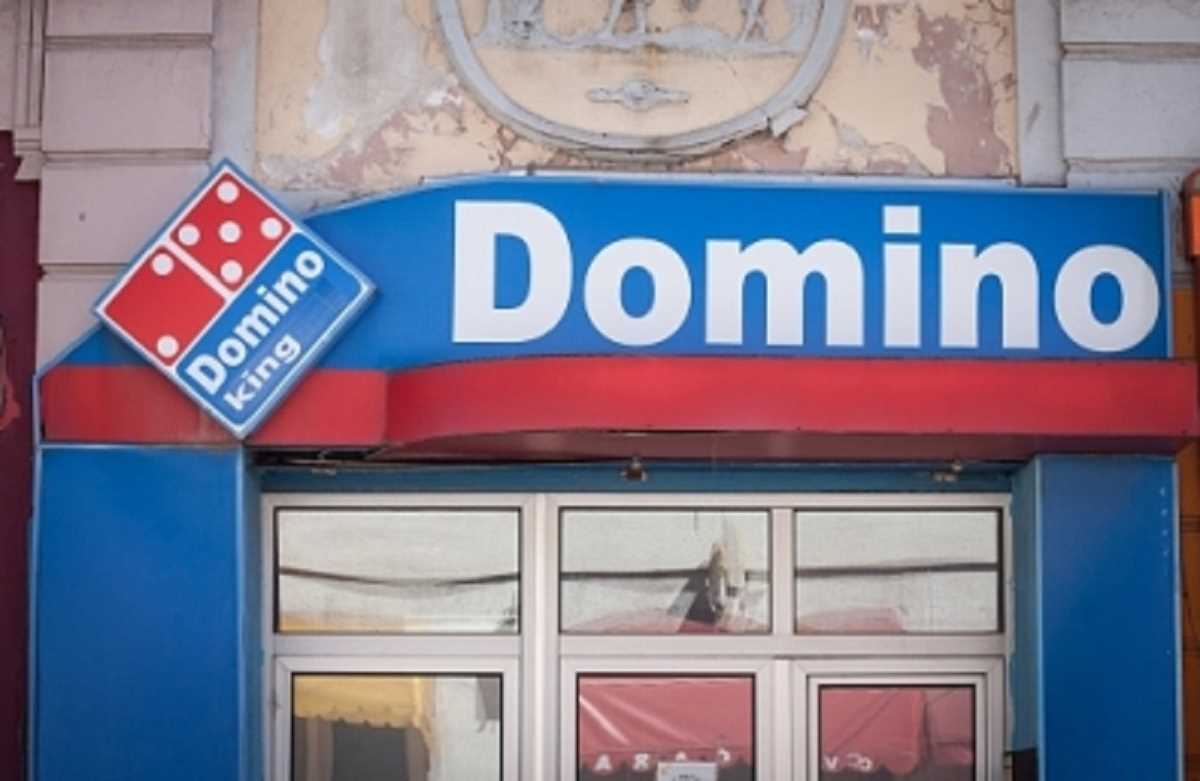पिज्जा में कांच के टुकड़े मिलने की जांच करेगा डोमिनोज पिज्जा में कांच के टुकड़े मिलने की जांच करेगा डोमिनोज
