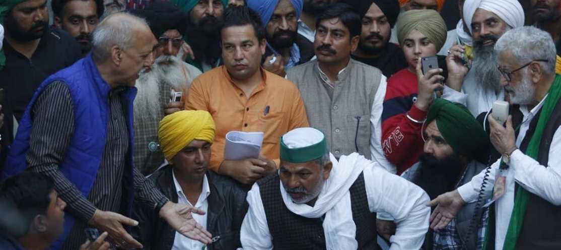 किसानों का सरकार को अल्टीमेटम-सड़कों के बाद अब रेलवे की बारी