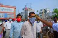 तेलंगाना में 1 दिन में कोरोना के 2 हजार से अधिक मामले तेलंगाना में 1 दिन में कोरोना के 2 हजार से अधिक मामले