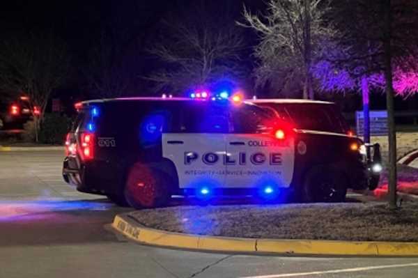 टेक्सास सिनेगोग हमला मामले के बाद ब्रिटेन में हुई और गिरफ्तारियां टेक्सास सिनेगोग हमला मामले के बाद ब्रिटेन में हुई और गिरफ्तारियां