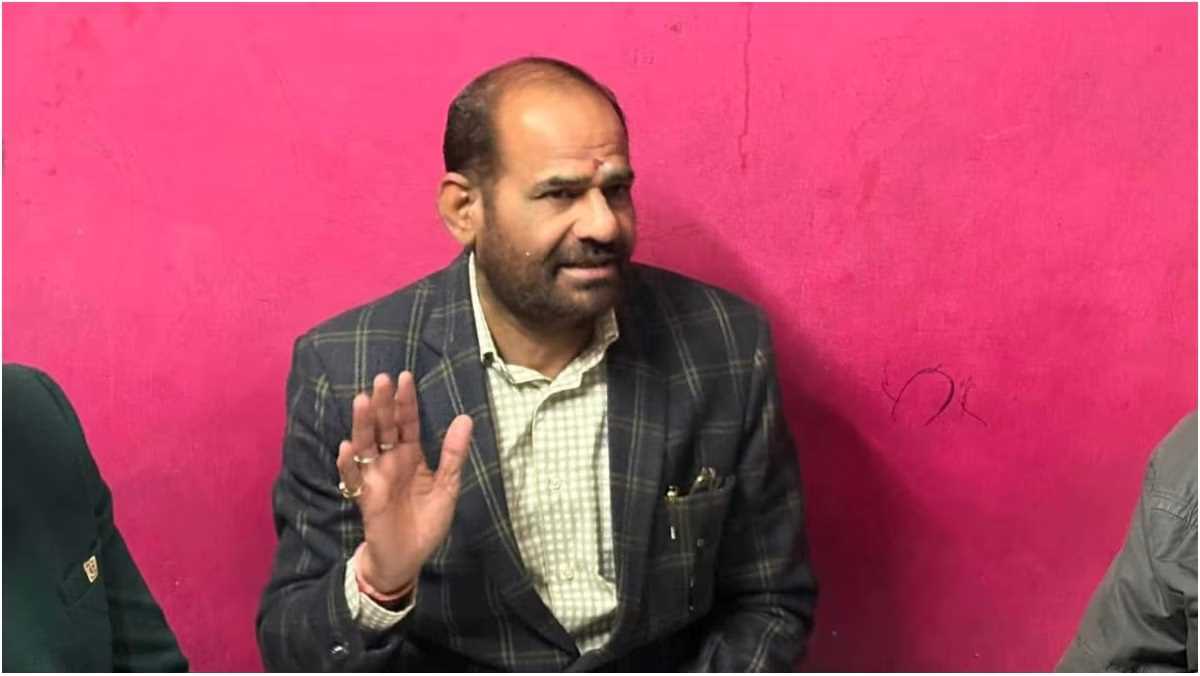 बिधूड़ी का प्रियंका पर विवादित बयान, फंसे तो मांगी माफी, कहा - अगर किसी को दुख हुआ है तो मैं खेद प्रकट करता हूं बिधूड़ी का प्रियंका पर विवादित बयान, फंसे तो मांगी माफी, कहा - अगर किसी को दुख हुआ है तो मैं खेद प्रकट करता हूं