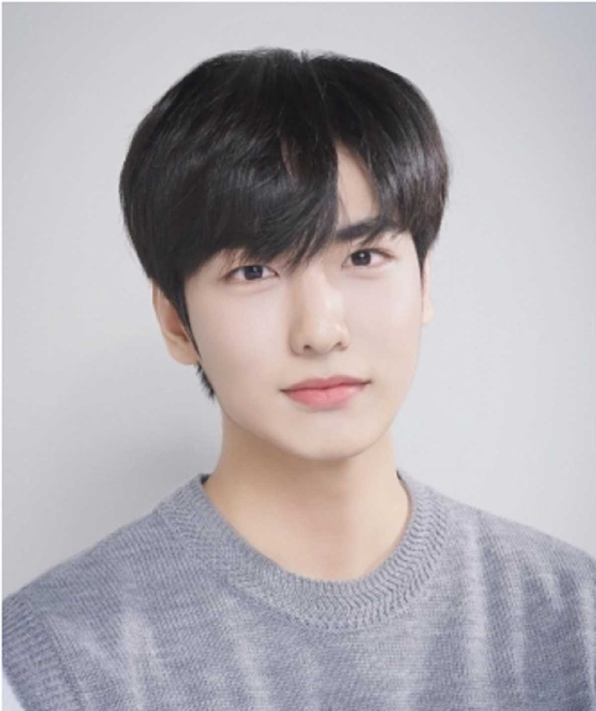 इटावन भगदड़ में मारे गए के-पॉप गायक-अभिनेता ली जिहान