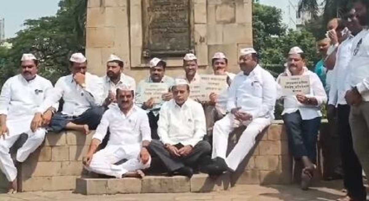 सभी दलों के मराठा विधायकों ने आरक्षण के लिए मंत्रालय के बाहर सड़क पर लगाया जाम