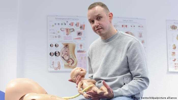 औरतों वाले काम में आदमी का क्या काम