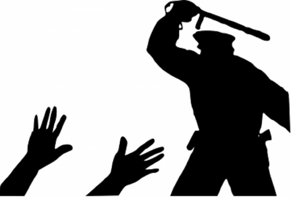 वायरल वीडियो : यूपी पुलिस ने लॉक-अप में महिला के साथ की बेरहमी से मारपीट