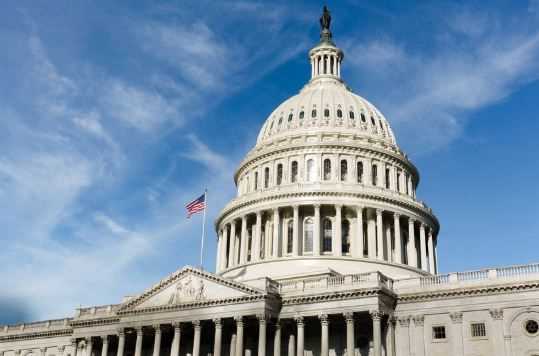 अमेरिका में 117वीं कांग्रेस का गठन हुआ शुरु, सीनेट के नए सदस्यों ने ली शपथ