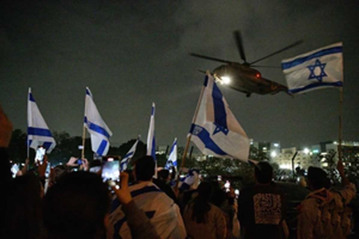 इज़रायल के पीएम के कार्यालय को प्राप्त हुई आज रिहा किए जाने वाले बंधकों की सूची इज़रायल के पीएम के कार्यालय को प्राप्त हुई आज रिहा किए जाने वाले बंधकों की सूची