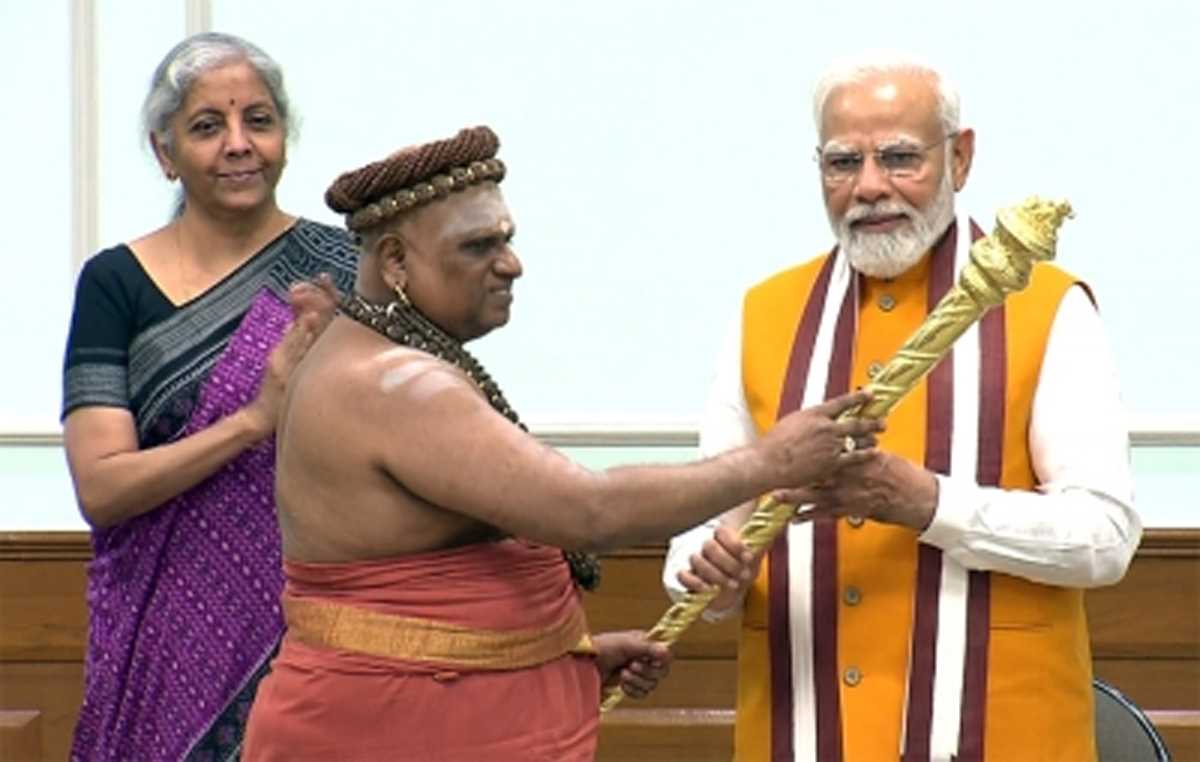 नई संसद में राजदंड स्थापना पर पलानीस्वामी बोले : सेंगोल, तमिल संस्कृति का गौरव नई संसद में राजदंड स्थापना पर पलानीस्वामी बोले : सेंगोल, तमिल संस्कृति का गौरव