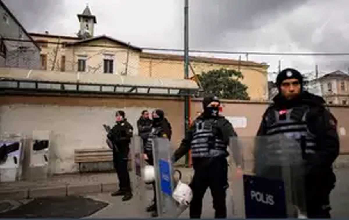 इस्तांबुल में चर्च पर सशस्त्र हमले में एक की मौत इस्तांबुल में चर्च पर सशस्त्र हमले में एक की मौत