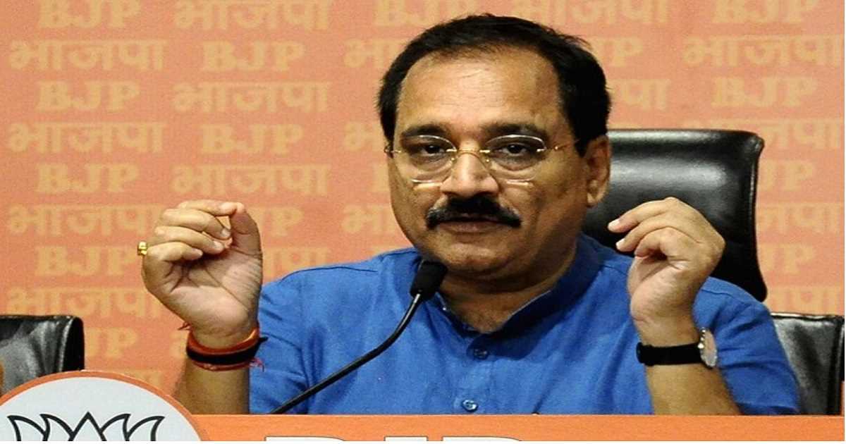 दिल्ली में प्रदूषण के मुद्दे पर भाग रही केजरीवाल सरकार : वीरेंद्र सचदेवा