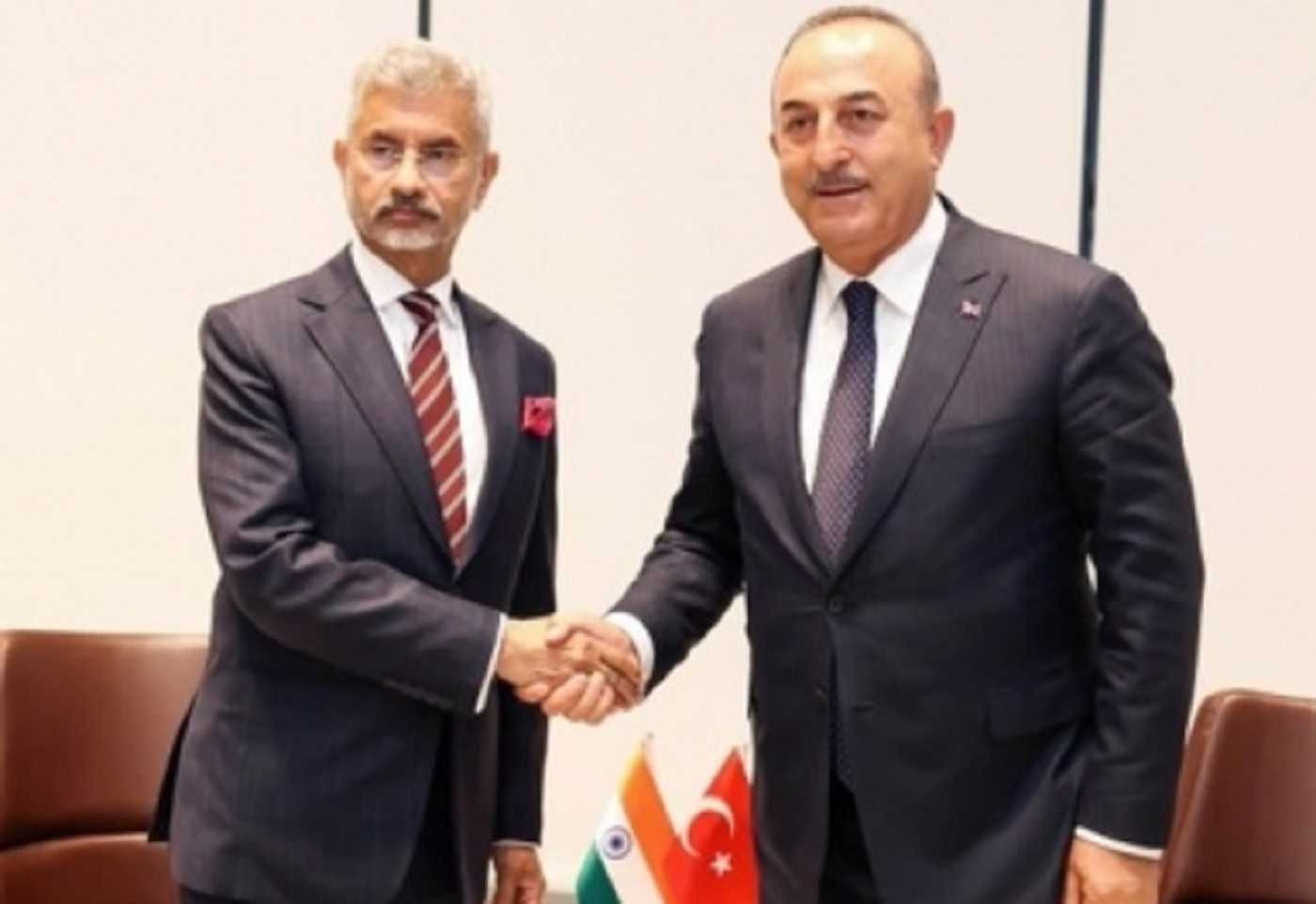 जयशंकर कश्मीर पर एर्दोगन से बातचीत के बाद तुर्की के वित्तमंत्री से मिले