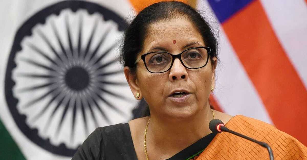 निर्मला सीतारमण ने टीएमसी सांसद पर लगाया महिलाओं के अपमान का आरोप निर्मला सीतारमण ने टीएमसी सांसद पर लगाया महिलाओं के अपमान का आरोप