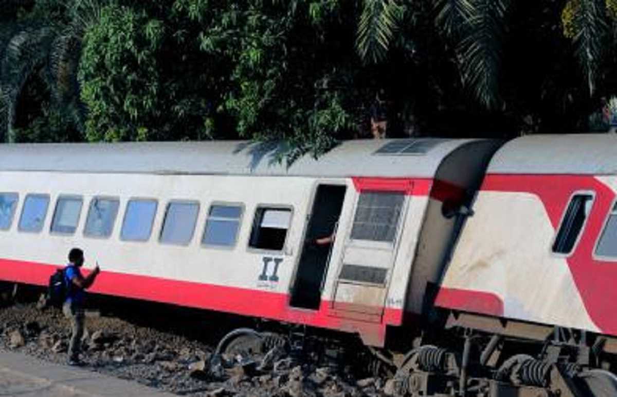 जम्मू-कश्मीर के बडगाम में ट्रेन पटरी से उतरी, कोई हताहत नहीं