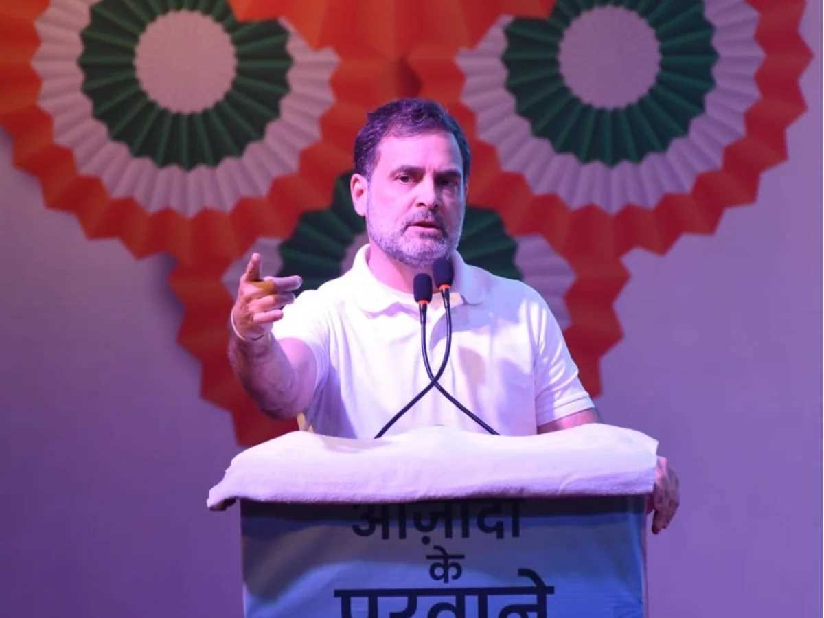 शिक्षा, स्वास्थ्य, कार्पोरेट या ज्यूडिशरी में दलितों की कितनी भागीदारी, पटना में बोले राहुल गांधी शिक्षा, स्वास्थ्य, कार्पोरेट या ज्यूडिशरी में दलितों की कितनी भागीदारी, पटना में बोले राहुल गांधी