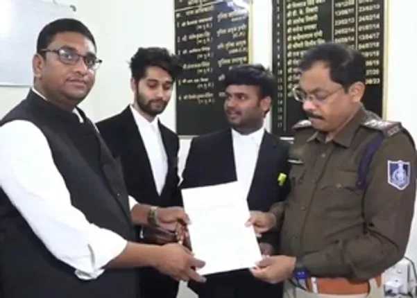 इंदौर में समय रैना और रणवीर इलाहाबादिया के खिलाफ थाने में शिकायत