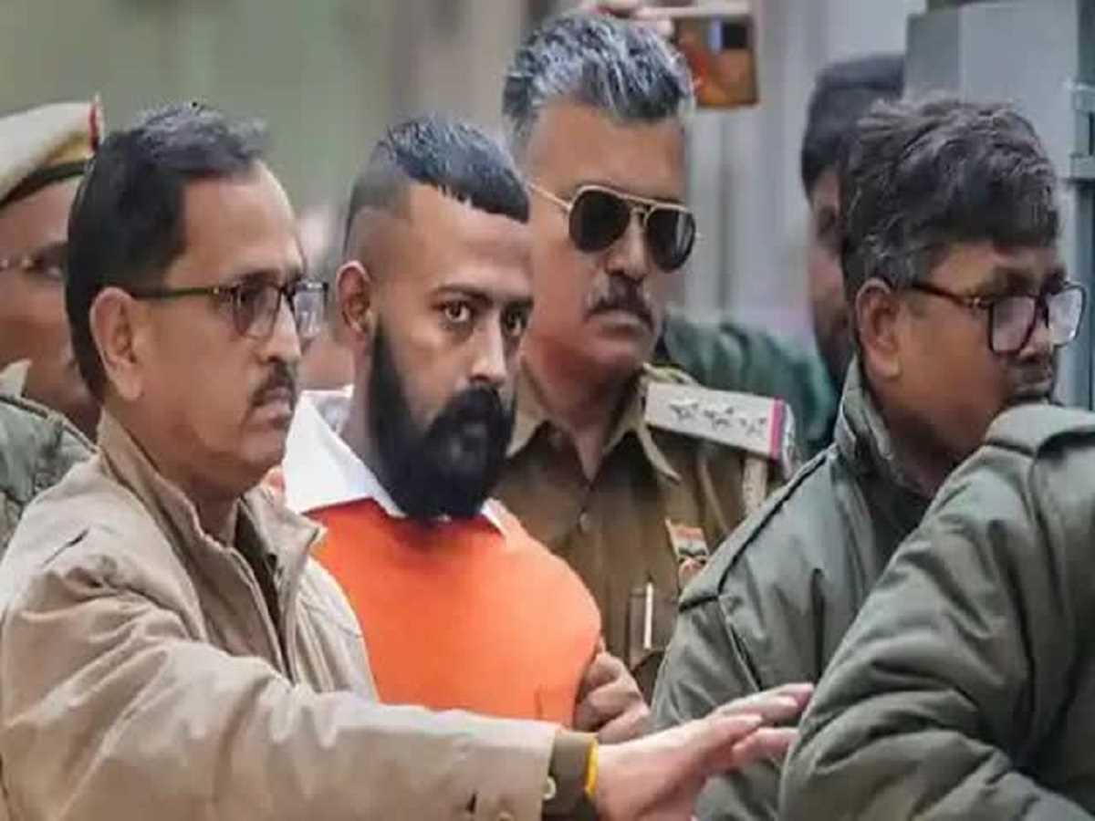 रामलला को सोने का मुकुट दान करना चाहता है ठग सुकेश