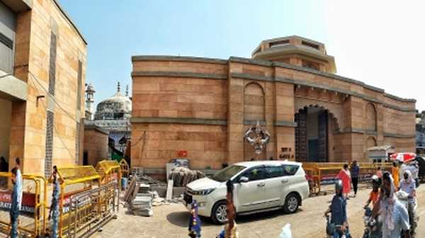 हिंदू पक्षों ने सुप्रीम कोर्ट में कहा, औरंगजेब ने वक्फ बनाने का आदेश नहीं दिया, ज्ञानवापी मस्जिद नहीं है