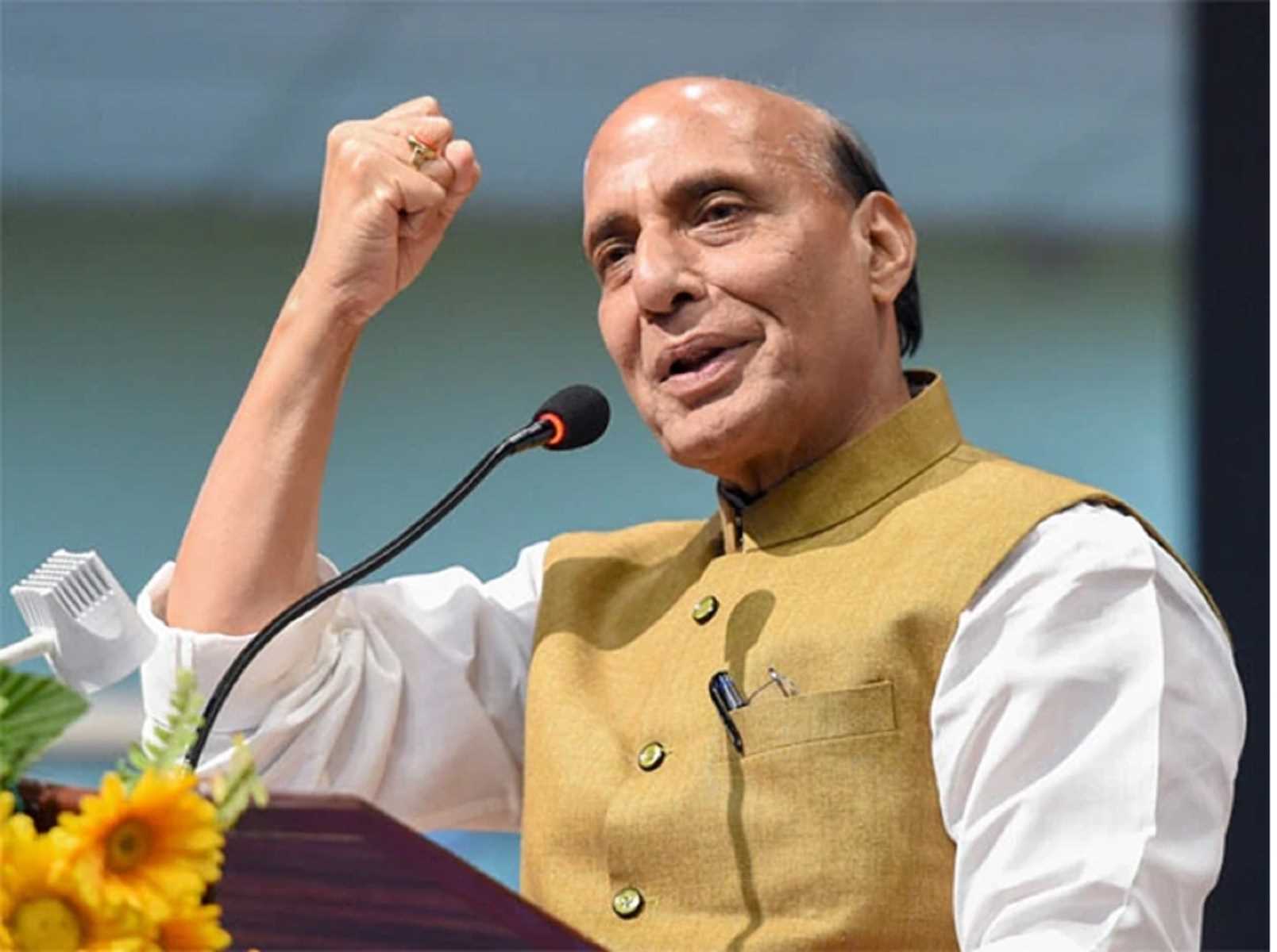 रक्षा एवं सुरक्षा आधारित मुद्दों पर मित्र देशों के साथ जुड़ना चाहता है भारत : राजनाथ