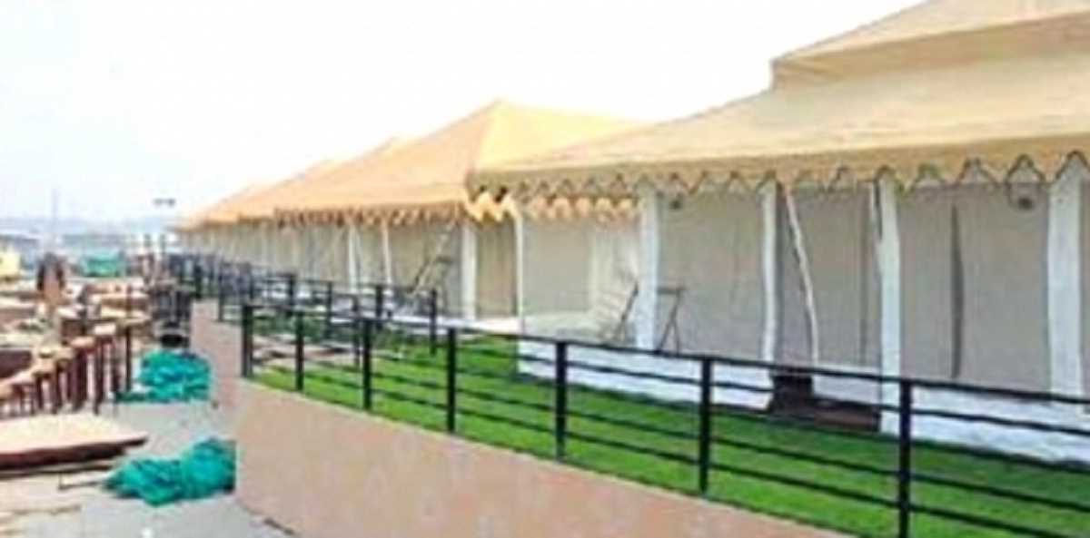Varanasi Tent City: शाम होते ही गोवा जैसी फीलिंग, पेंट हाउस, साइलेंट जोन और सनबाथ, देखते रह जाएंगे ये इंतजाम