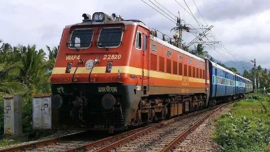 Railway News: इस रूट पर 26 जनवरी से 2 फरवरी तक कई ट्रेनें कैंसिल और डायवर्ट, रेलवे ने जारी की लिस्ट