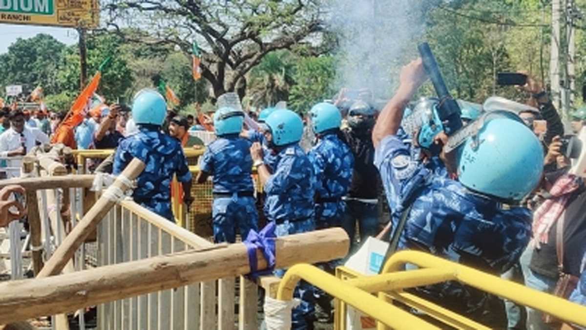 रांची में भाजपा के प्रदर्शन के दौरान उपद्रव पर अर्जुन मुंडा सहित 41 पर नामजद एफआईआर