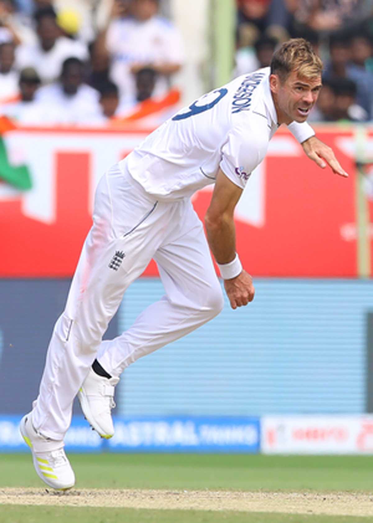 इंग्लैंड को कुछ युवा तेज गेंदबाज ढूंढने होंगे : ज्योफ्री इंग्लैंड को कुछ युवा तेज गेंदबाज ढूंढने होंगे : ज्योफ्री