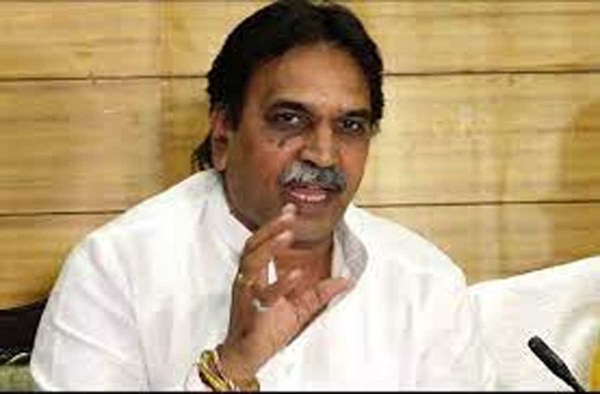 खराब सडक़ो के लिए सरकार जिम्मेदार : मूणत