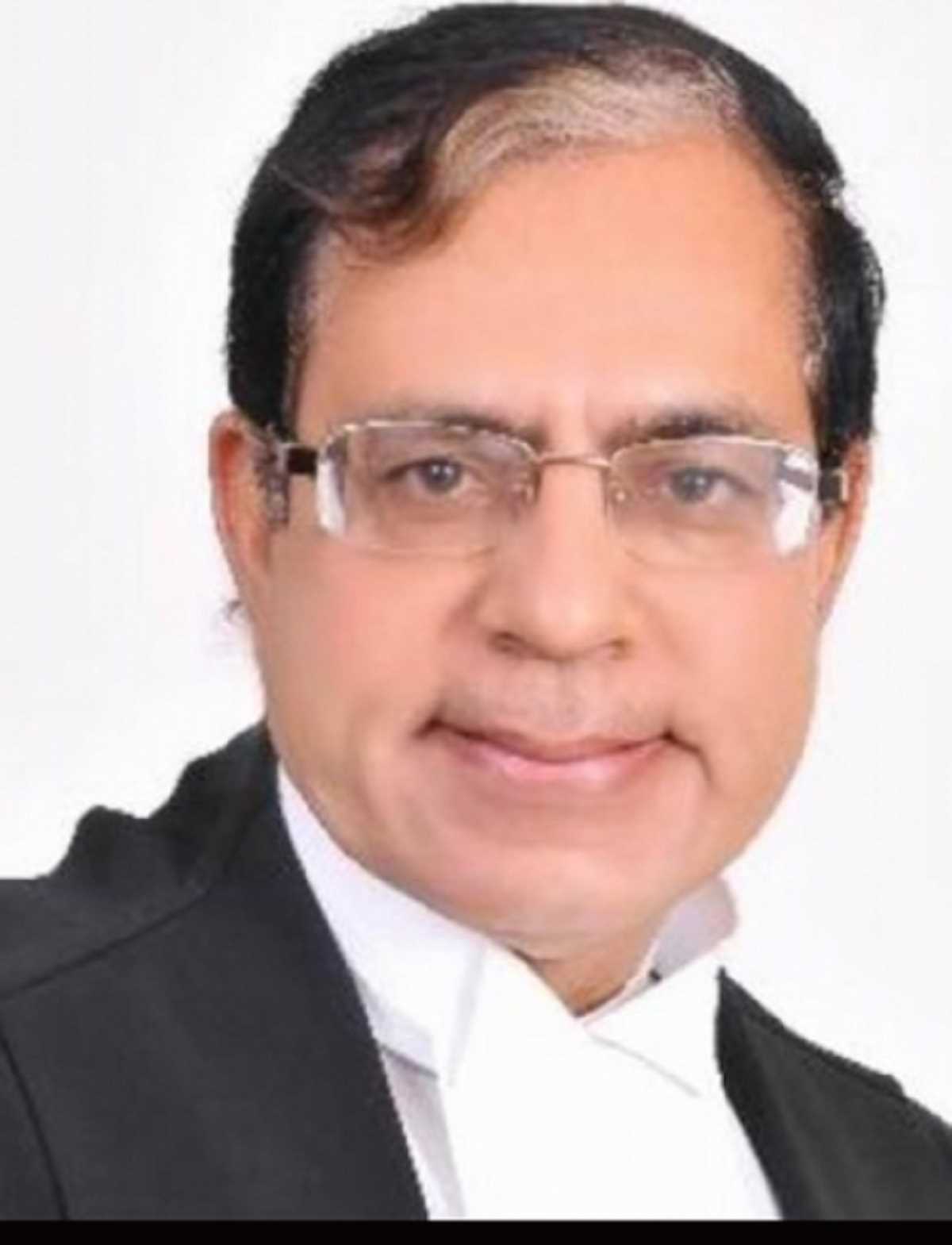 अदालतों को पर्यावरण और विकास के बीच संतुलन बनाना जरूरी : जस्टिस सीकरी