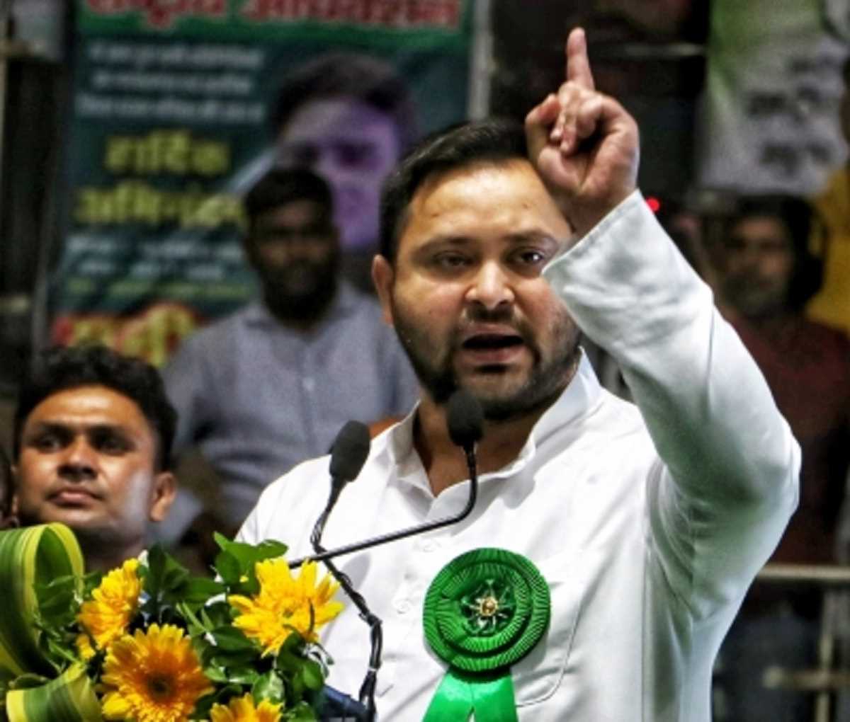 Gopalganj Upchunav 2022 : तेजस्वी को मात देने की तैयारी में मामी इंदिरा,पढ़ें