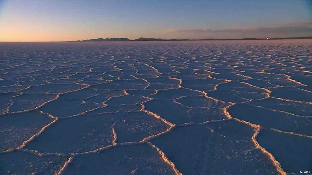 इलेक्ट्रिक कारों की बैटरी के लिए कहां से आए कच्चा माल इलेक्ट्रिक कारों की बैटरी के लिए कहां से आए कच्चा माल