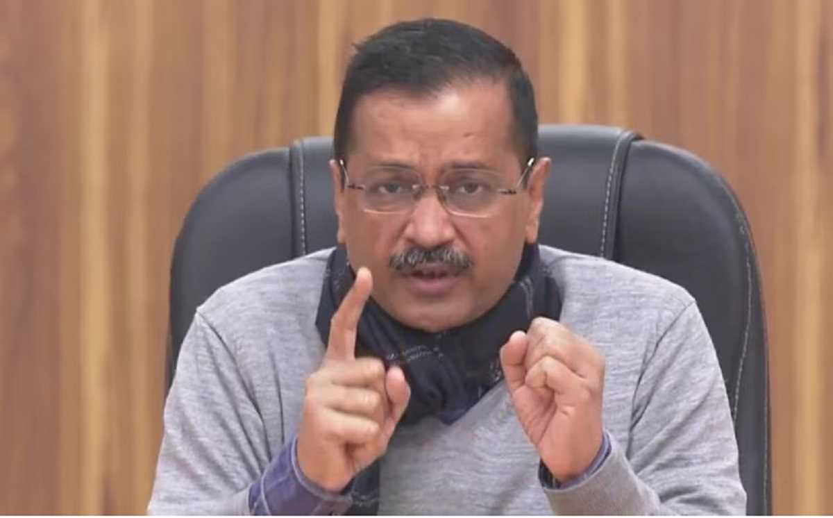 दिल्ली के 40 स्कूलों को एक साथ फिर मिली बम से उड़ाने की धमकी, आप ने बोला केंद्र पर हमला