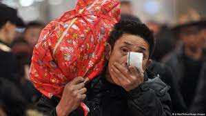 गुमशुदा बेटे की तलाश में भटक रहे मजदूर की आपबीती से चीन में भावुक हुए लोग