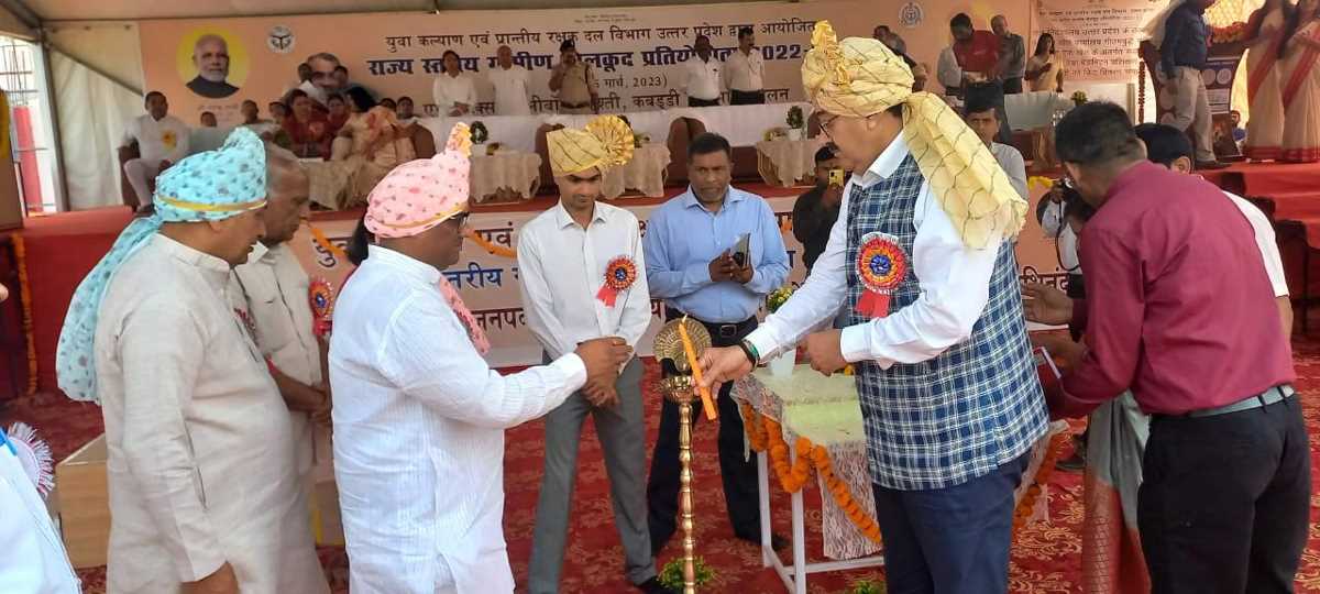 राज्य स्तरीय ग्रामीण खेल प्रतियोगिता का राज्य मंत्री गिरीश चन्द यादव ने किया शुभारम्भ राज्य स्तरीय ग्रामीण खेल प्रतियोगिता का राज्य मंत्री गिरीश चन्द यादव ने किया शुभारम्भ