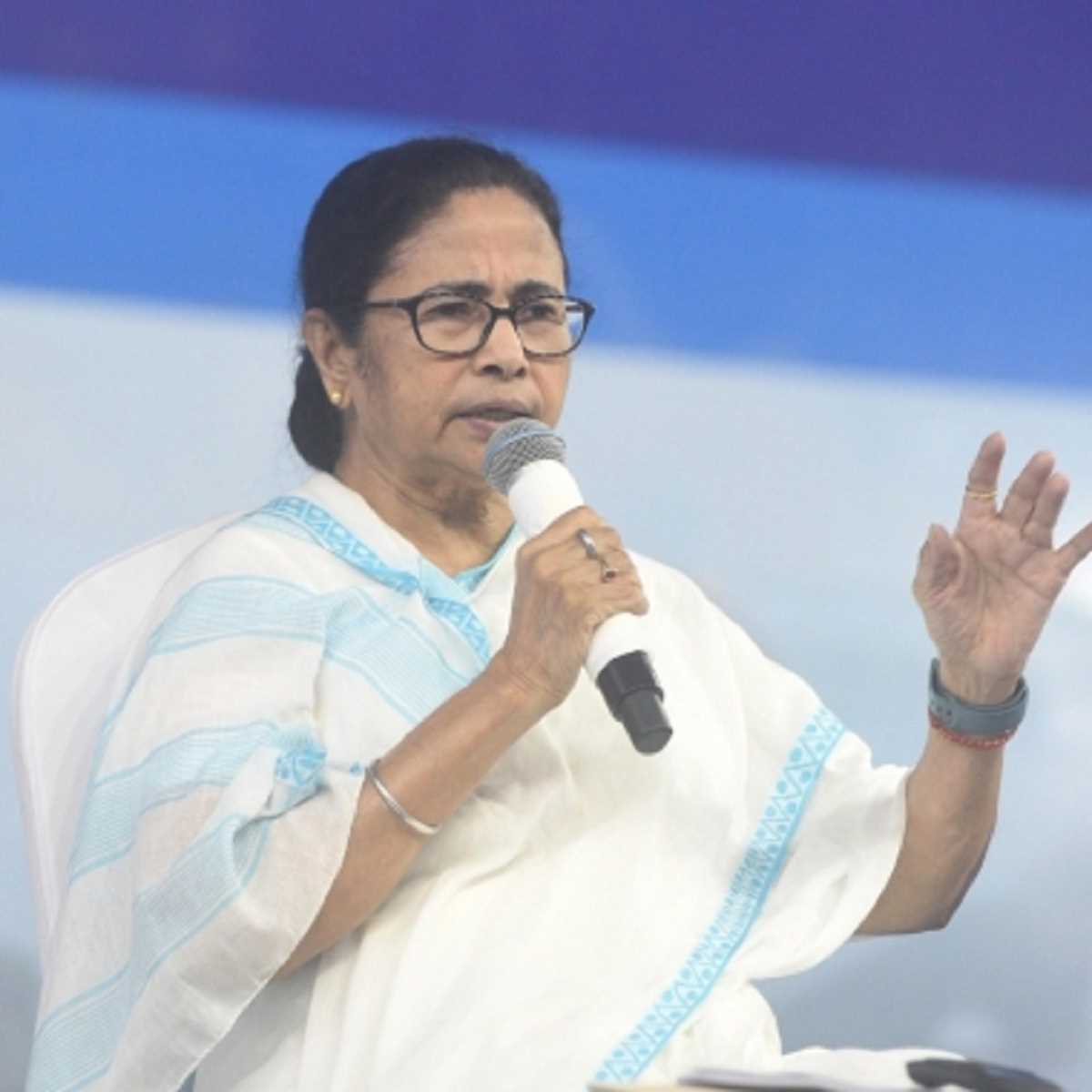 ममता बनर्जी 5 दिसंबर को नई दिल्ली में पीएम की बैठक में हिस्सा लेंगी