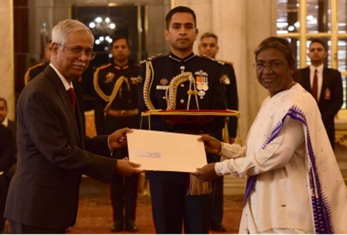 भारत की नेबरहुड फर्स्ट नीति में बांग्लादेश का विशेष स्थान : राष्ट्रपति मुर्मू भारत की नेबरहुड फर्स्ट नीति में बांग्लादेश का विशेष स्थान : राष्ट्रपति मुर्मू