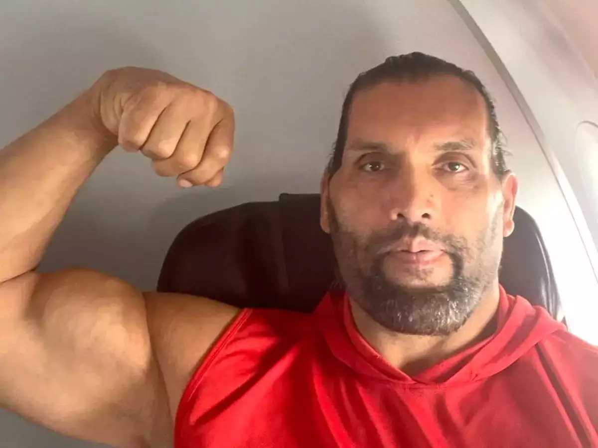 युवा एक्सरसाइज करें, लेकिन ड्रग्स और स्टेरॉयड से परहेज करें : खली