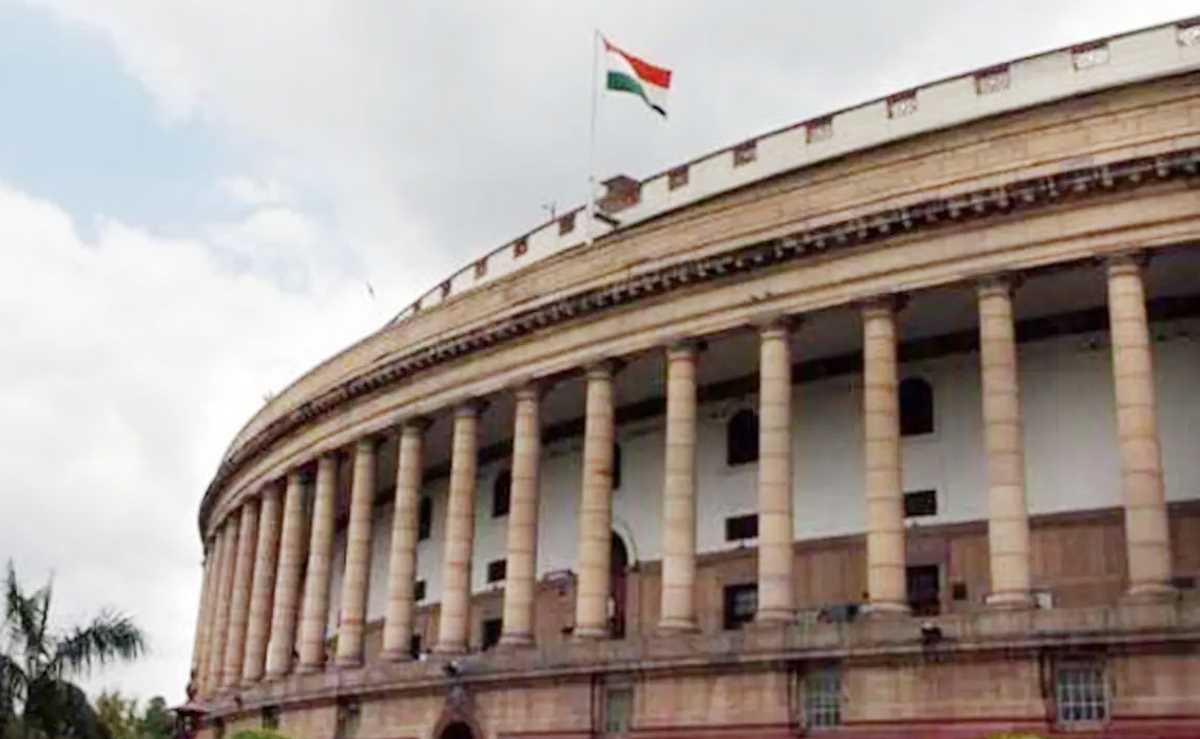 व्यवधानों के बीच बजट पारित करने की प्रक्रिया शुरू कर सकता है केंद्र