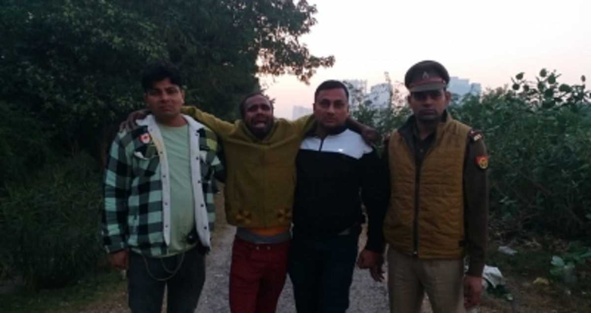 सुबह वॉक पर निकले लोगों से मोबाइल छीन कर भाग रहा बदमाश मुठभेड़ में गिरफ्तार