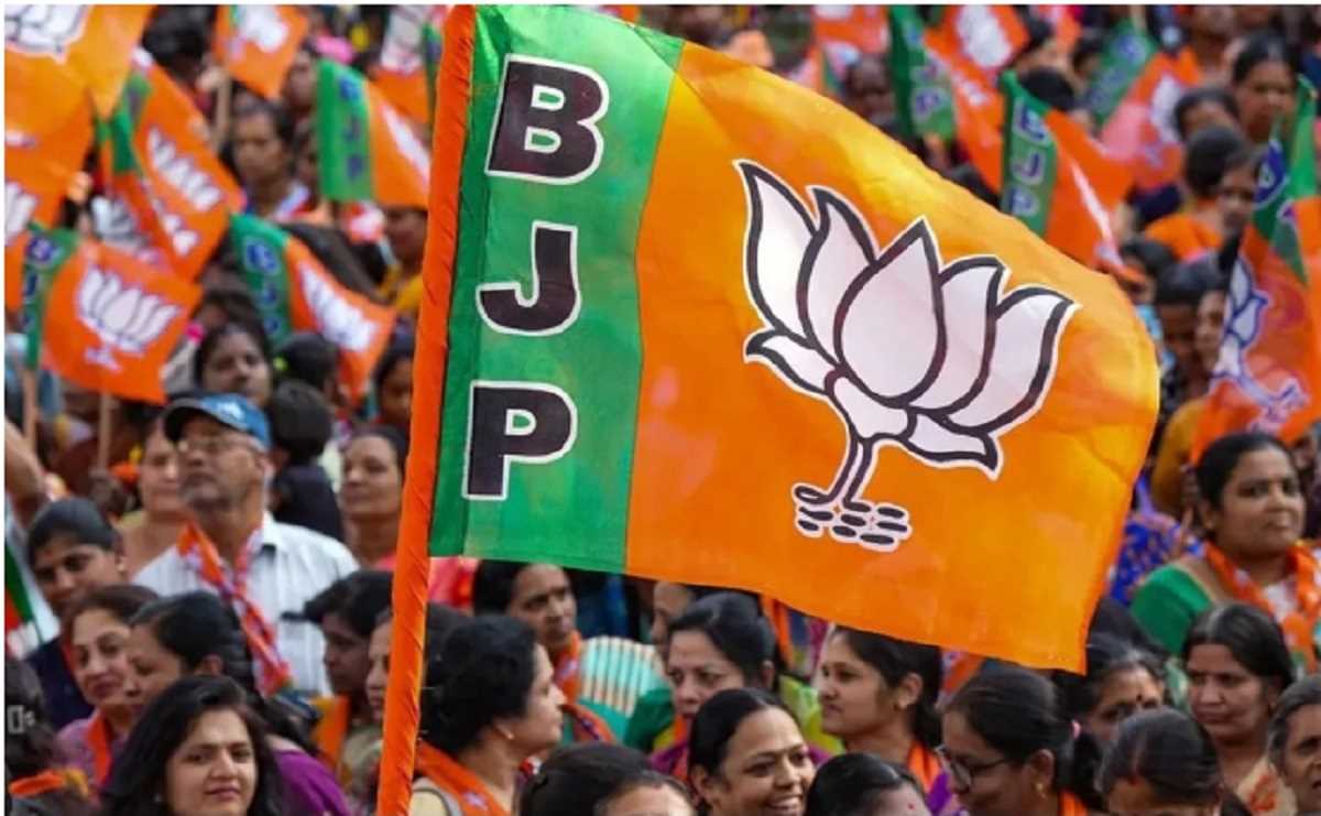 महाराष्ट्र : भाजपा ने जारी की 99 उम्मीदवारों की पहली लिस्ट, जानें किसे कहां से दिया टिकट