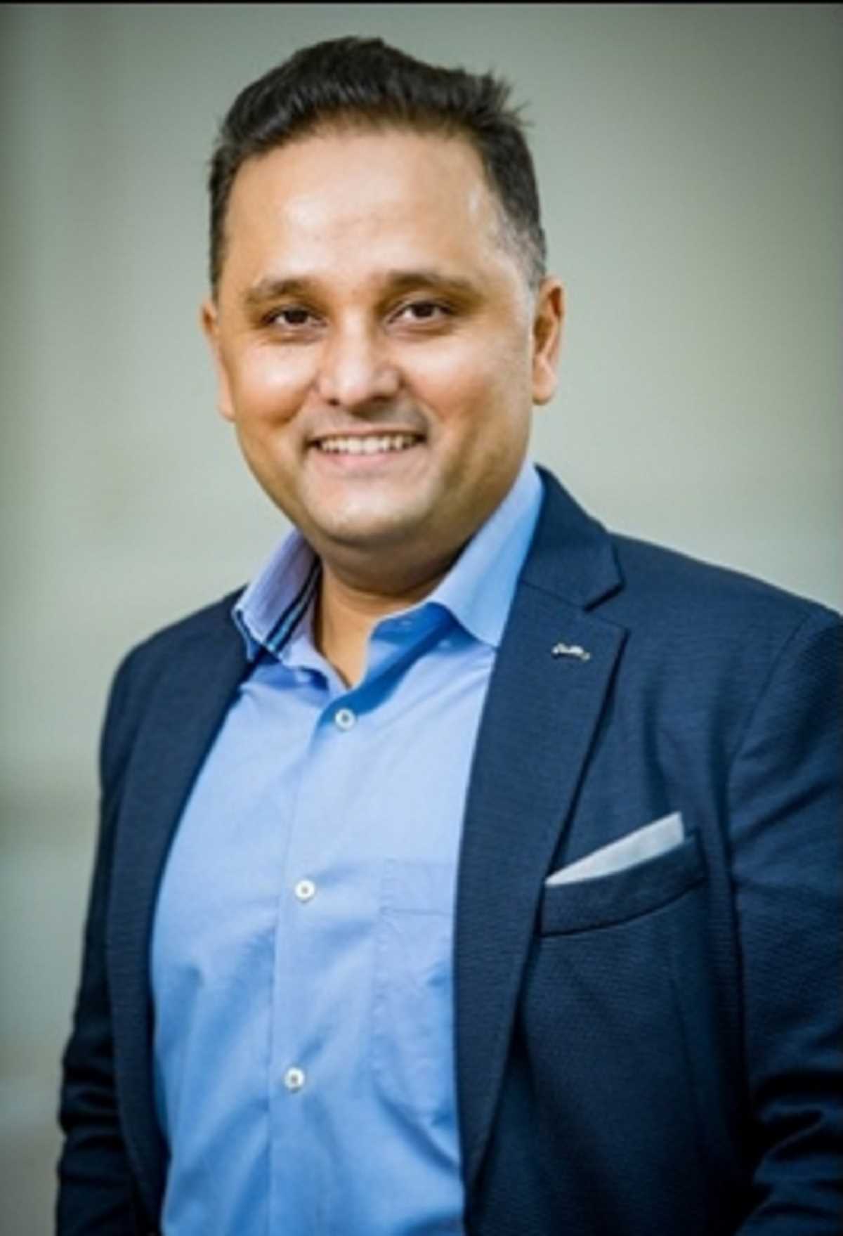 लेखक अमीश त्रिपाठी ने की लंदन में शादी