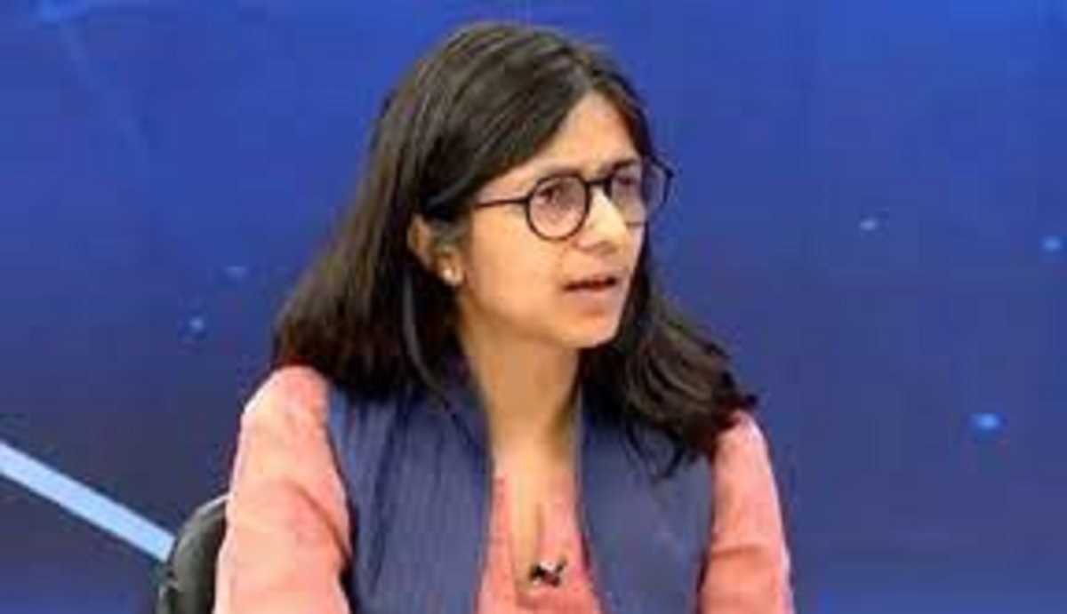 आतिशी के अनशन समाप्त करने पर स्वाति मालीवाल ने कसा तंज, केजरीवाल ने बांधे तारीफों के पुल