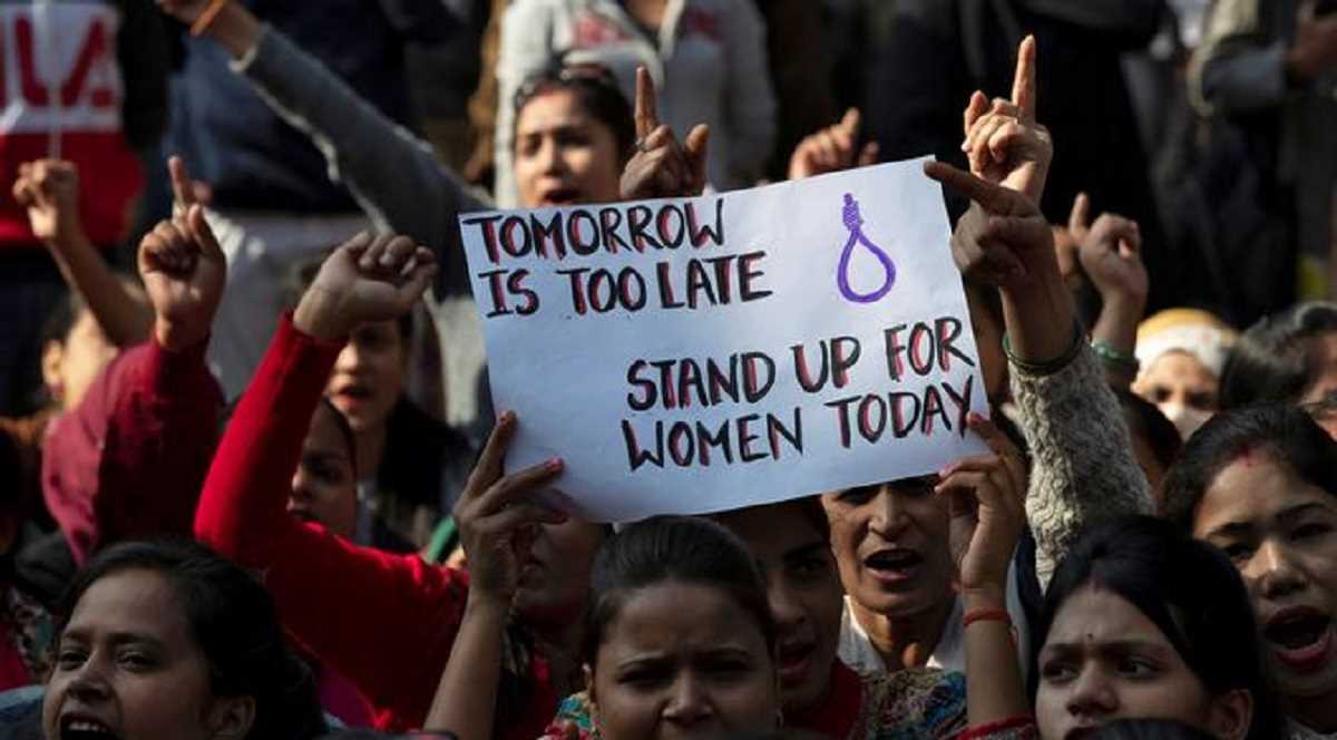 मीलॉर्ड, यौन शोषण से बचने का कोई ड्रेस कोड है क्या?