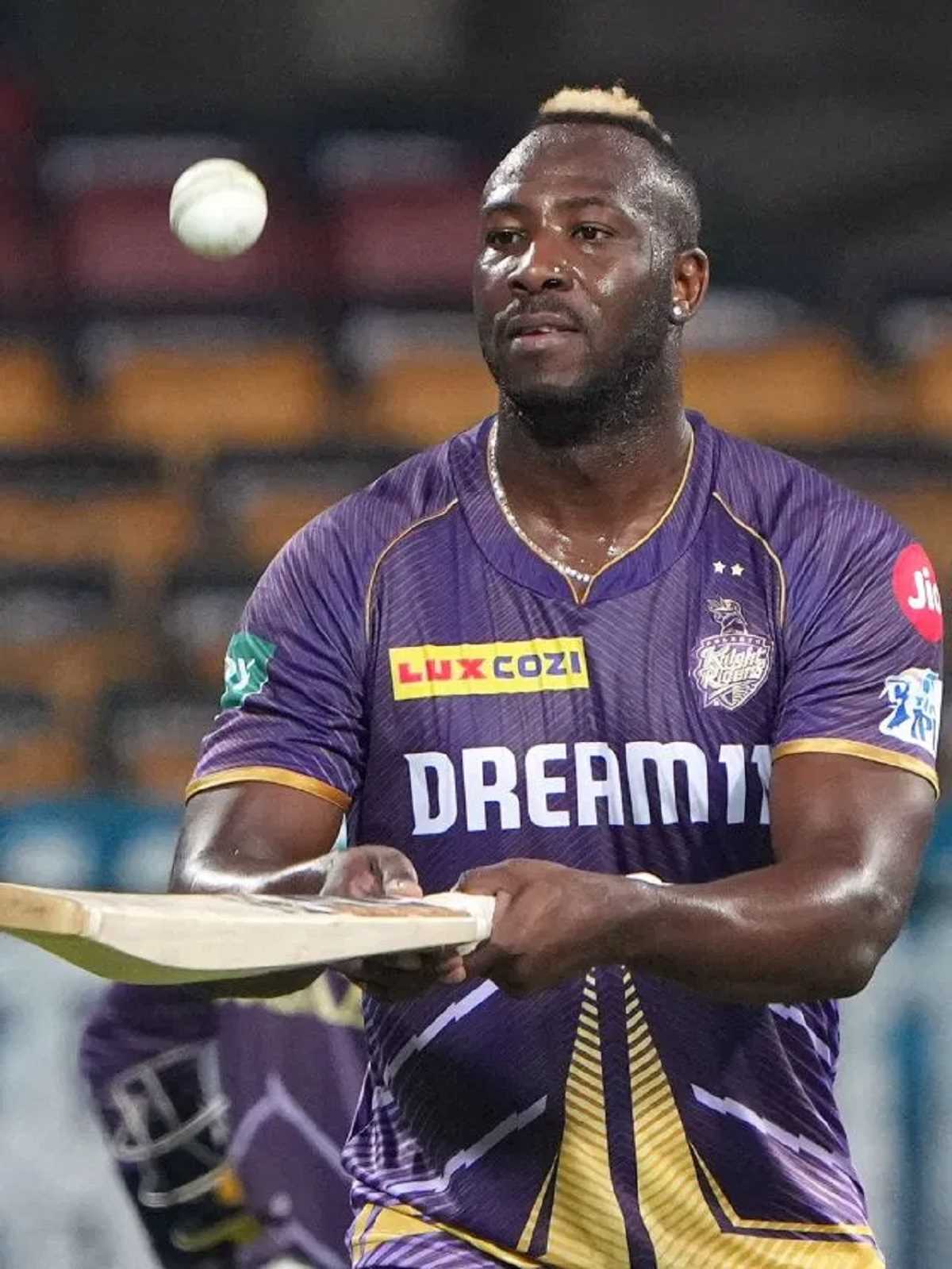 आईपीएल 2025 : आंद्रे रसेल की ऑलराउंड क्षमताओं को पूरी तरह भुनाने में कितनी कामयाब रही केकेआर?