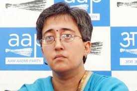 आप ने भाजपा कार्यकर्ता और दिल्ली पुलिस पर लगाया ये आरोप