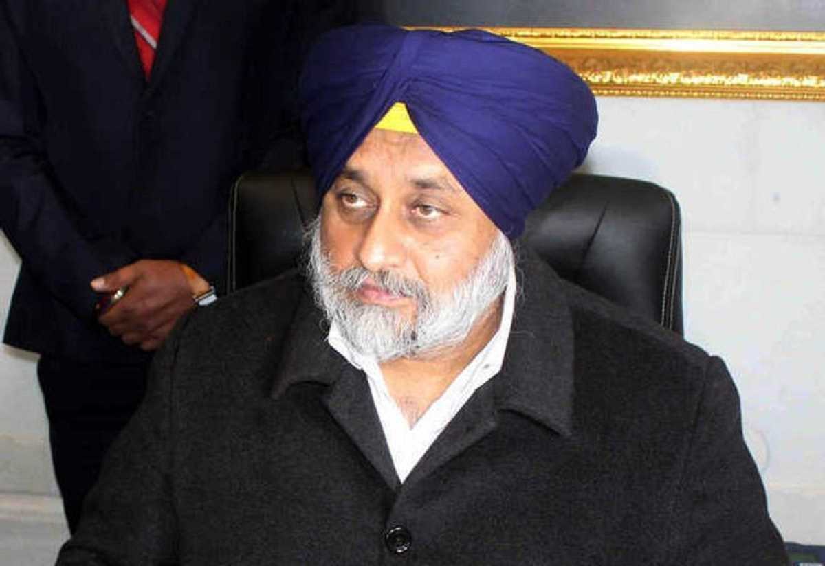 बादल के इस्तीफे पर विचार करने के लिए 10 जनवरी को बैठक बादल के इस्तीफे पर विचार करने के लिए 10 जनवरी को बैठक