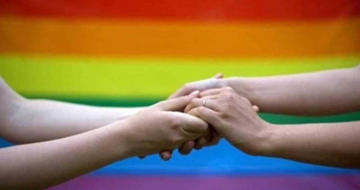 केंद्र ने सुप्रीम कोर्ट से कहा, समलैंगिक जोड़ों को समाजिक सुविधाओं पर सरकार सकारात्मक है केंद्र ने सुप्रीम कोर्ट से कहा, समलैंगिक जोड़ों को समाजिक सुविधाओं पर सरकार सकारात्मक है