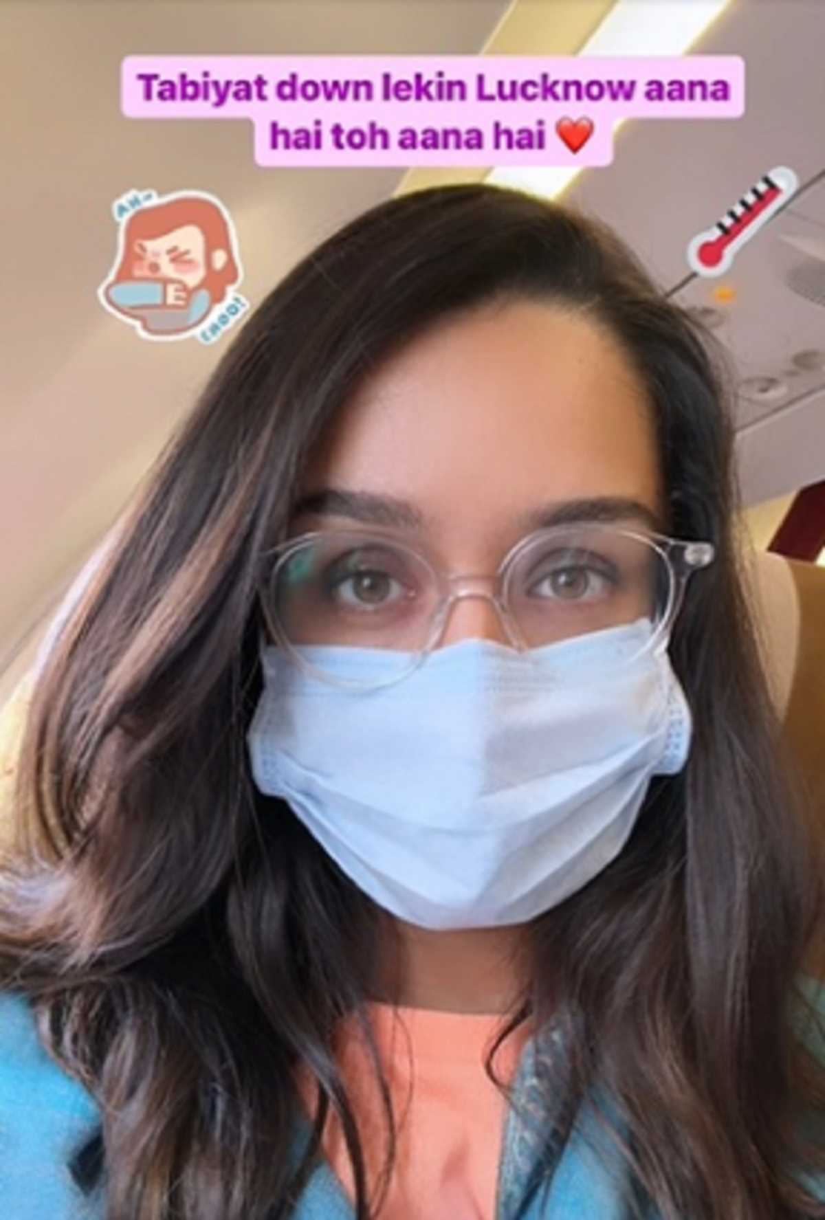 खराब तबीयत के बावजूद काम के लिए लखनऊ रवाना हुईं श्रद्धा कपूर