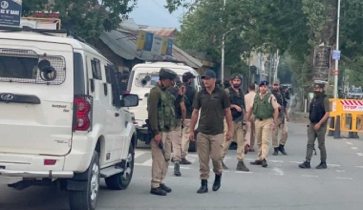 पूर्व विधायक के घर के पास हुई फायरिंग की घटना की जांच में जुटी पुलिस