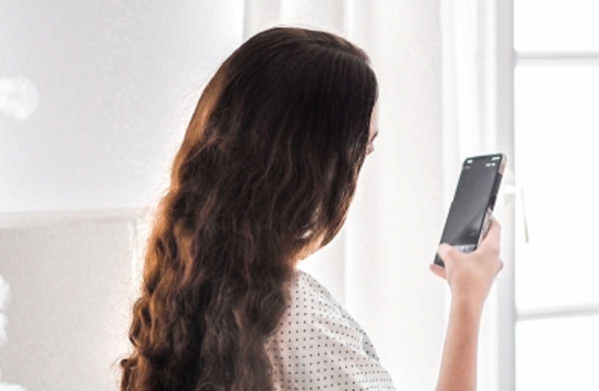 भारतीय स्मार्टफोन यूजर्स रोजाना 30 मिनट का समय बिताते हैं मीम्स देखने में