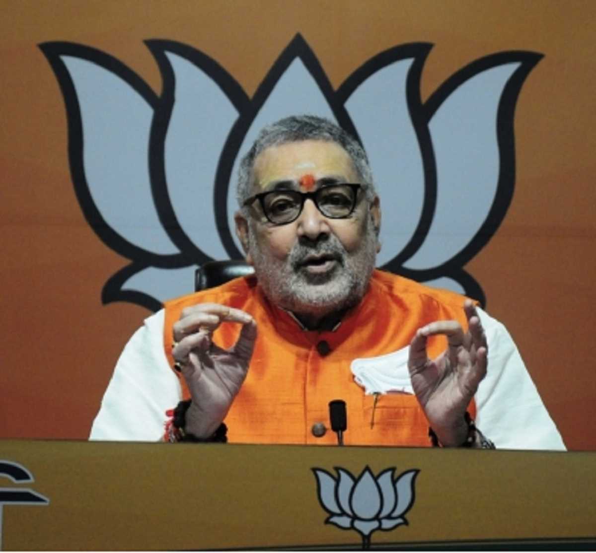 गोलीकांड के विरोध में बीजेपी का आज बेगूसराय बंद का आह्वान, पहुंच रहे गिरिराज सिंह गोलीकांड के विरोध में बीजेपी का आज बेगूसराय बंद का आह्वान, पहुंच रहे गिरिराज सिंह